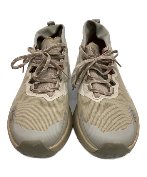 adidas（アディダス）adidas (アディダス) TERREX AGRAVIC GTX TRAIL RUNNING ベージュ サイズ:27cmの古着・服飾アイテム