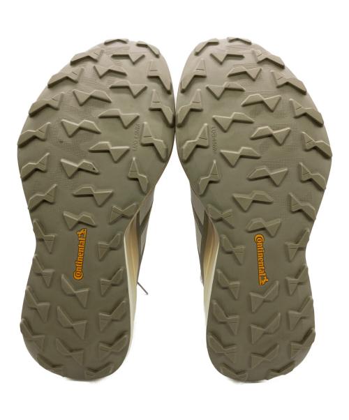 adidas（アディダス）adidas (アディダス) TERREX AGRAVIC GTX TRAIL RUNNING ベージュ サイズ:27cmの古着・服飾アイテム