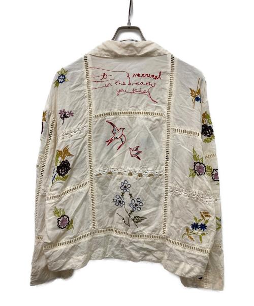 TODAYFUL（トゥデイフル）TODAYFUL (トゥデイフル) Embroidery Patchwork Shirts ベージュ サイズ:	SIZE Freeの古着・服飾アイテム