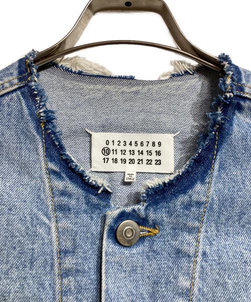 Maison Margiela（メゾンマルジェラ）Maison Margiela (メゾンマルジェラ) ノーカラーデニムジャケット/Collarless denim jacket インディゴ サイズ:48の古着・服飾アイテム
