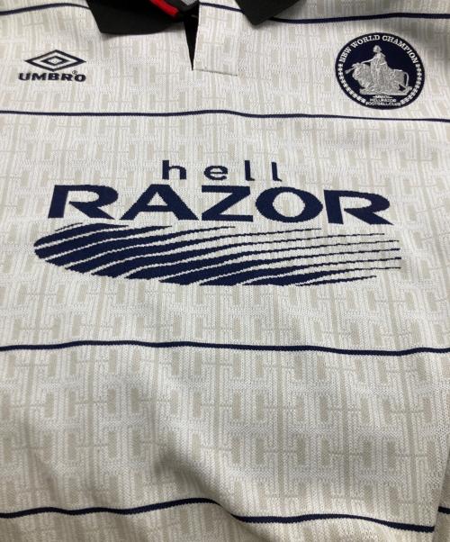 UMBRO（アンブロ）UMBRO (アンブロ) HELLRAZOR (ヘルレイザー) F.C 25-26 KIT グレー サイズ:XLの古着・服飾アイテム