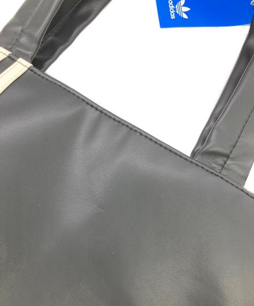 adidas（アディダス）adidas (アディダス) ショッパーバッグ ブラック 未使用品の古着・服飾アイテム