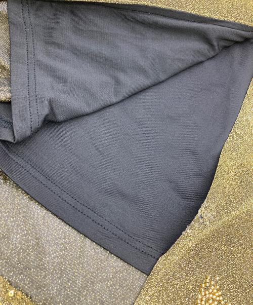 LeJa（レジャ）LEJA (レジャ) シアーパフスリーブグリッターIラインドレス ゴールド サイズ:Sの古着・服飾アイテム