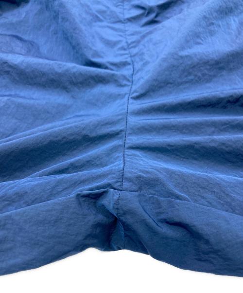F.C.R.B.（エフシーレアルブリストル）F.C.R.B. (エフシーレアルブリストル) BIG LOGO NYLON EASY PANTS ネイビー サイズ:Mの古着・服飾アイテム