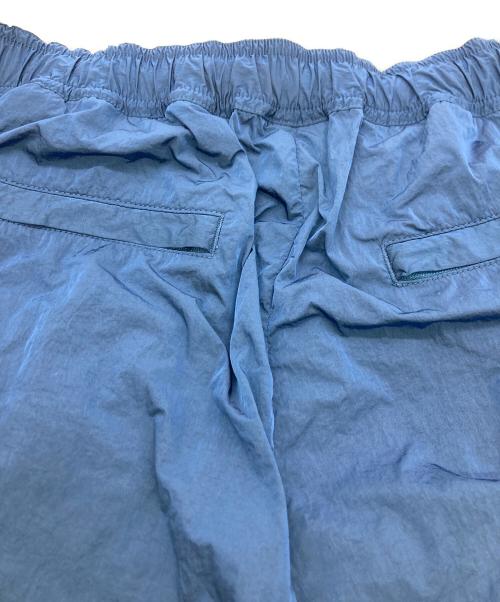 F.C.R.B.（エフシーレアルブリストル）F.C.R.B. (エフシーレアルブリストル) BIG LOGO NYLON EASY PANTS ネイビー サイズ:Mの古着・服飾アイテム