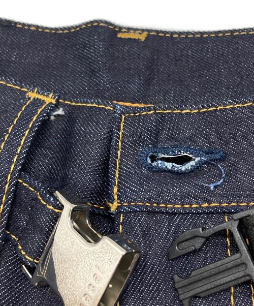sacai（サカイ）sacai (サカイ) Belted denim pants/ベルテッドデニムパンツ インディゴ サイズ:2の古着・服飾アイテム