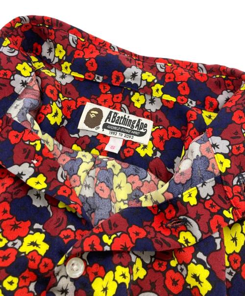 A BATHING APE（アベイシングエイプ）A BATHING APE (アベイシングエイプ) フラワーシャツワンピース レッド×ネイビー サイズ:SIZE Sの古着・服飾アイテム