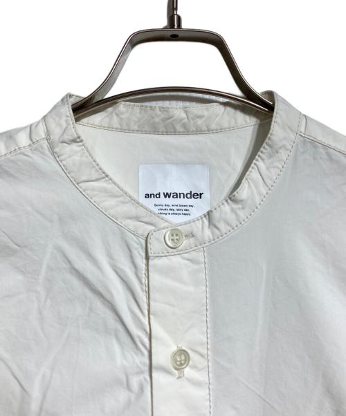 and wander（アンドワンダー）and wander (アンドワンダー) CORDURA typewriter long shirt/コーデュラタイプライターシャツ ベージュ サイズ:2の古着・服飾アイテム