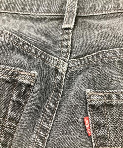 LEVI'S（リーバイス）LEVI'S (リーバイス) 90sデニムパンツ ブラック サイズ:W28 L34の古着・服飾アイテム