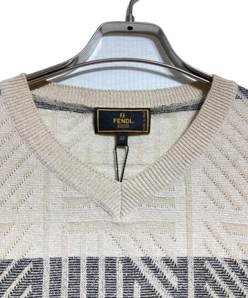 FENDI（フェンディ）FENDI (フェンディ) Vネック半袖ニット/V-neck short-sleeve knit top ベージュ サイズ:48の古着・服飾アイテム
