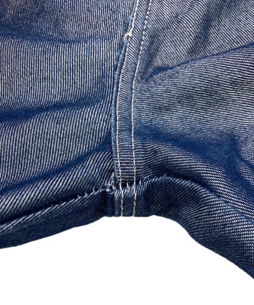 LANY（レニー）LANY (レニー) メタリックデニムパンツ シルバー×ネイビー サイズ:32の古着・服飾アイテム
