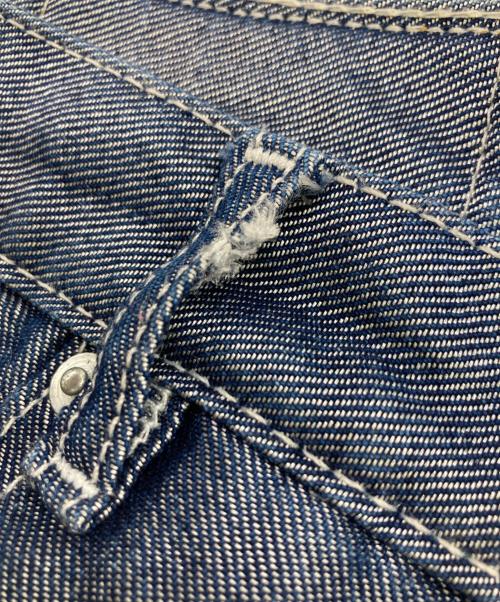 LANY（レニー）LANY (レニー) メタリックデニムパンツ シルバー×ネイビー サイズ:32の古着・服飾アイテム