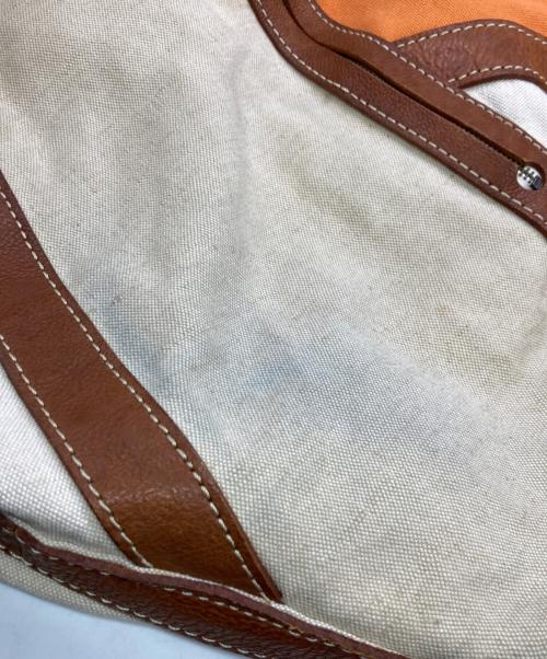 ISSEY MIYAKE（イッセイミヤケ）ISSEY MIYAKE (イッセイミヤケ) ショルダーバッグ ベージュの古着・服飾アイテム