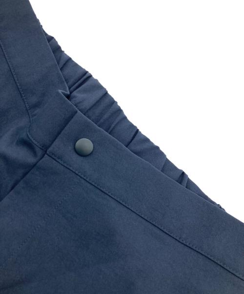 adidas（アディダス）adidas (アディダス) Salesbury トラックパンツ ネイビー サイズ:	SIZE L 未使用品の古着・服飾アイテム