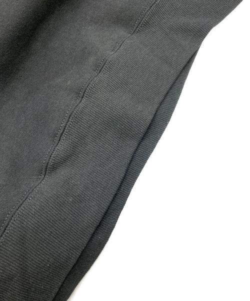 RUSSELL ATHLETIC（ラッセルアスレチック）RUSSELL ATHLETIC (ラッセルアスレチック) 前Vスウェット ブラック サイズ:Mの古着・服飾アイテム