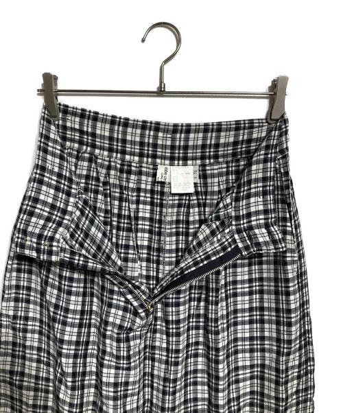 ROBE DE CHAMBRE COMME DES GARCONS（ローブドシャンブル コムデギャルソン）ROBE DE CHAMBRE COMME DES GARCONS (ローブドシャンブル コムデギャルソン) チェックスカート/Plaid skirt ブラック×ホワイト サイズ:－の古着・服飾アイテム