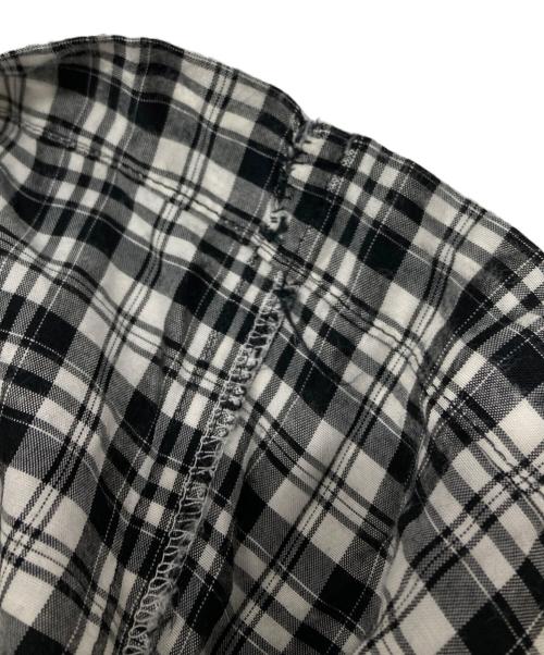 ROBE DE CHAMBRE COMME DES GARCONS（ローブドシャンブル コムデギャルソン）ROBE DE CHAMBRE COMME DES GARCONS (ローブドシャンブル コムデギャルソン) チェックスカート/Plaid skirt ブラック×ホワイト サイズ:－の古着・服飾アイテム