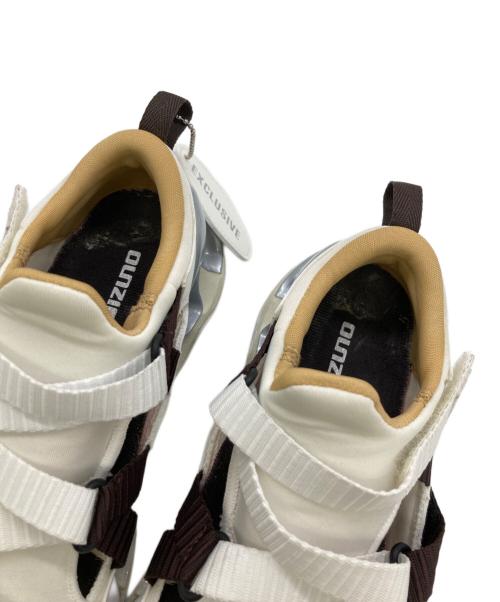 MIZUNO（ミズノ）MIZUNO (ミズノ) emmi (エミ) WAVE PROPHECY STRAP ホワイト サイズ:SIZE US6.5（23.5cm）の古着・服飾アイテム