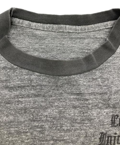 USED（ユーズド）USED (ユーズド) 染み込みカレッジプリントリンガーTシャツ グレー サイズ:不明（実寸サイズ参照）の古着・服飾アイテム