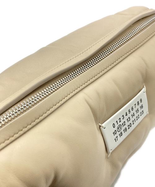 Maison Margiela（メゾンマルジェラ）Maison Margiela (メゾンマルジェラ) グラムスラム ショルダーバッグ ベージュの古着・服飾アイテム