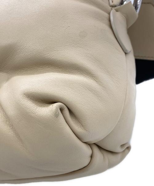Maison Margiela（メゾンマルジェラ）Maison Margiela (メゾンマルジェラ) グラムスラム ショルダーバッグ ベージュの古着・服飾アイテム