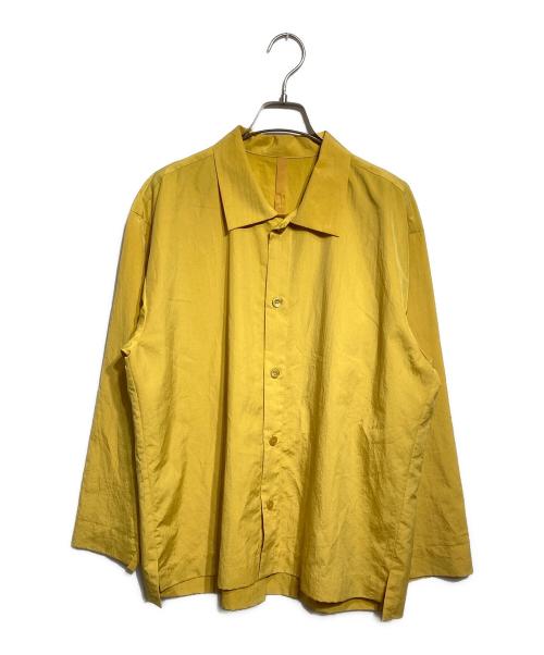 HOMME PLISSE ISSEY MIYAKE（オム プリッセ イッセイ ミヤケ）HOMME PLISSE ISSEY MIYAKE (オム プリッセ イッセイ ミヤケ) PACKABLE SHIRT イエロー サイズ:2の古着・服飾アイテム