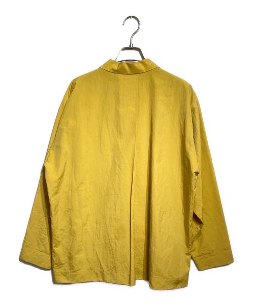 HOMME PLISSE ISSEY MIYAKE（オム プリッセ イッセイ ミヤケ）HOMME PLISSE ISSEY MIYAKE (オム プリッセ イッセイ ミヤケ) PACKABLE SHIRT イエロー サイズ:2の古着・服飾アイテム