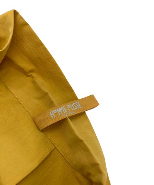 HOMME PLISSE ISSEY MIYAKE（オム プリッセ イッセイ ミヤケ）HOMME PLISSE ISSEY MIYAKE (オム プリッセ イッセイ ミヤケ) PACKABLE SHIRT イエロー サイズ:2の古着・服飾アイテム