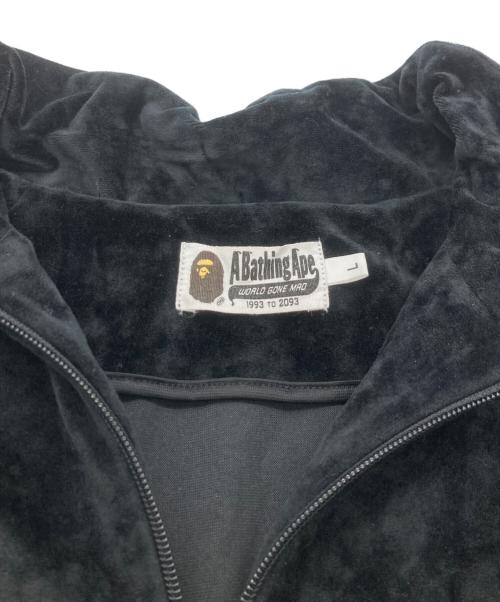 A BATHING APE（アベイシングエイプ）A BATHING APE (アベイシングエイプ) LOGO VELVET RELAXED FIT TRACK JACKET ブラック サイズ:Lの古着・服飾アイテム