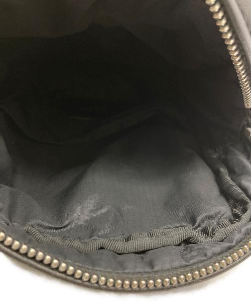 Saint Laurent Paris（サンローランパリ）Saint Laurent Paris (サンローランパリ) レザーショルダーバッグ ブラックの古着・服飾アイテム