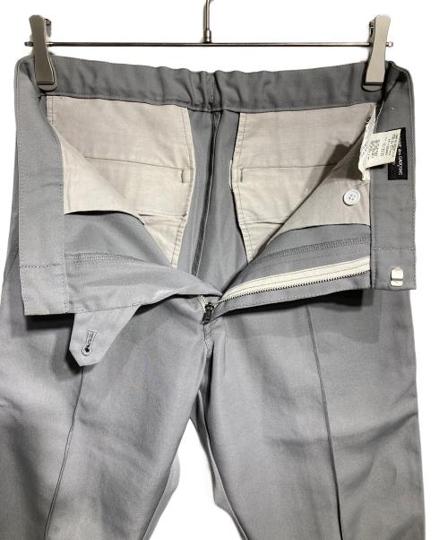 COMME des GARCONS HOMME PLUS（コムデギャルソンオムプリュス）COMME des GARCONS HOMME PLUS (コムデギャルソンオムプリュス) センタープレスポリパンツ グレー サイズ:Sの古着・服飾アイテム