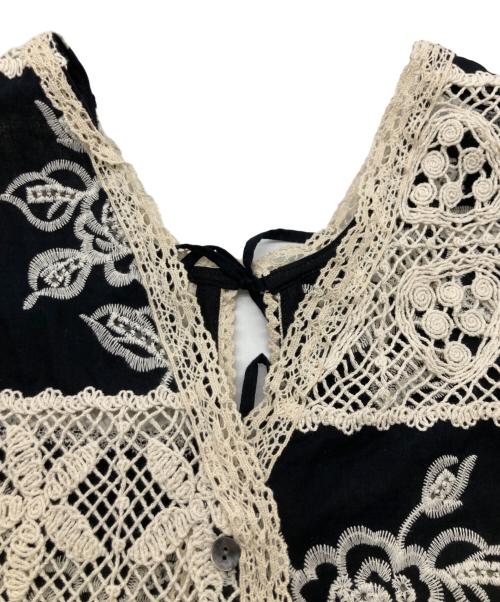 MAISON SPECIAL（メゾンスペシャル）MAISON SPECIAL (メゾンスペシャル) 2way Embroidery Vest ブラック×ベージュ サイズ:SIZE Freeの古着・服飾アイテム