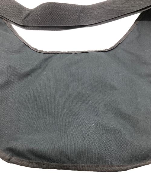 EASTPAK（イーストパック）EASTPAK (イーストパック) ワンショルダーバッグ レッドの古着・服飾アイテム