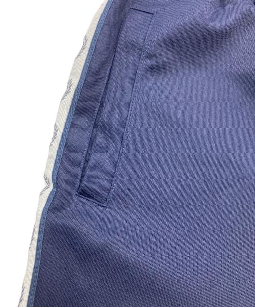 FRED PERRY（フレッドペリー）FRED PERRY (フレッドペリー) Taped Track Pant ネイビー サイズ:Mの古着・服飾アイテム