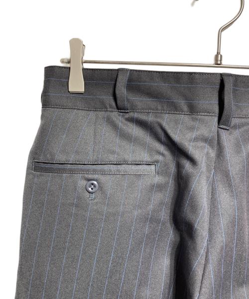 Dickies（ディッキーズ）Dickies (ディッキーズ) JOURNAL STANDARD relume (ジャーナルスタンダード レリューム) ピンタック ワイドスラックス/Pintuck Wide-Leg Slacks グレー サイズ:M 未使用品の古着・服飾アイテム