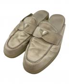 PRADAプラダ）の古着「トライアングルプレートレザーミュールサンダル/Triangle Plate Leather Mule Sandals」｜ベージュ