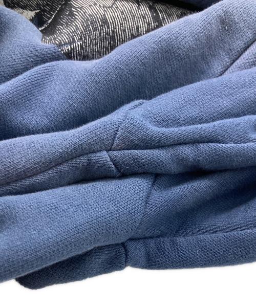 REVENGE（リベンジ）REVENGE (リベンジ) GLITCH ARCH LOGO TREATED HOODIE ブルー サイズ:XLの古着・服飾アイテム