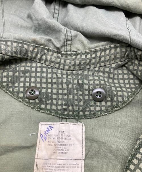 US ARMY（ユーエスアーミー）US ARMY (ユーエスアーミー) 80s night desert camo fishtail hoodie オリーブ サイズ:Mの古着・服飾アイテム
