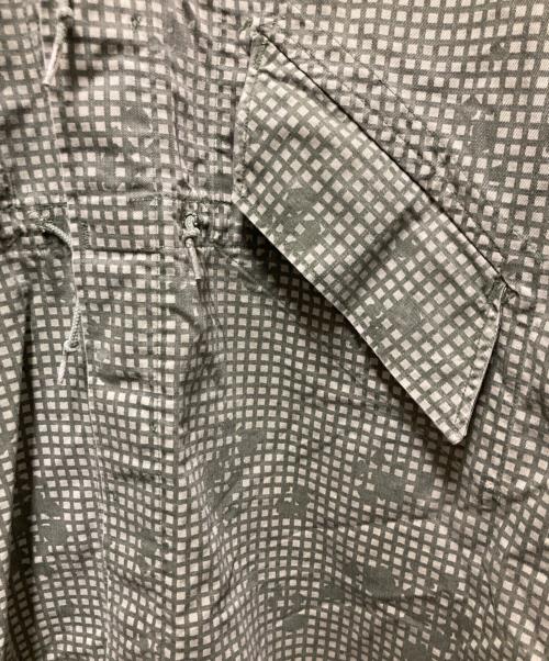 US ARMY（ユーエスアーミー）US ARMY (ユーエスアーミー) 80s night desert camo fishtail hoodie オリーブ サイズ:Mの古着・服飾アイテム