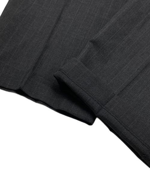 BROOKS BROTHERS（ブルックスブラザーズ）BROOKS BROTHERS (ブルックスブラザーズ) ストライプ2タックパンツ グレー サイズ:不明の古着・服飾アイテム