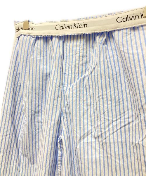 Calvin Klein（カルバンクライン）Calvin Klein (カルバンクライン) ボクサーワイドストレートパンツ ホワイト×ブルー サイズ:Sの古着・服飾アイテム