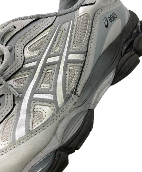 asics（アシックス）asics (アシックス) GEL-NYC ローカットスニーカー シルバー サイズ:27.5cmの古着・服飾アイテム