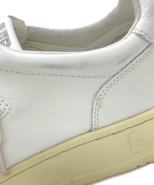 AUTRY（オートリー）AUTRY (オートリー) MEDALISTローカットスニーカー ホワイト サイズ:43の古着・服飾アイテム