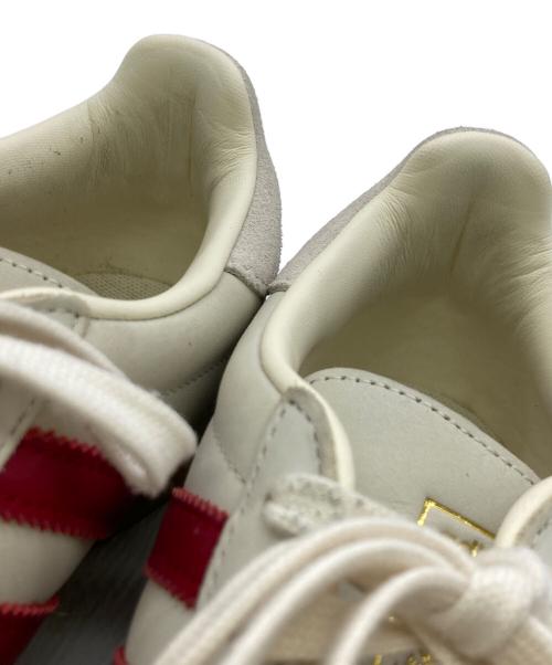 adidas（アディダス）adidas (アディダス) BEAUTY&YOUTH (ビューティーアンドユース) GAZELLE INDOOR EXCLUSIVE ベージュ サイズ:SIZE 22.5cmの古着・服飾アイテム