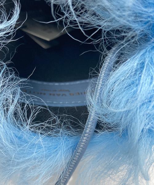 DRIES VAN NOTEN（ドリスヴァンノッテン）DRIES VAN NOTEN (ドリスヴァンノッテン) M.L.POUCH SKY リアルファーショルダーポーチ/ M.L.POUCH SKY Real Fur Shoulder Pouch ブルー サイズ:不明の古着・服飾アイテム