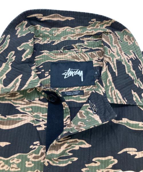 stussy（ステューシー）stussy (ステューシー) タイガーカモコート オリーブ サイズ:Sの古着・服飾アイテム