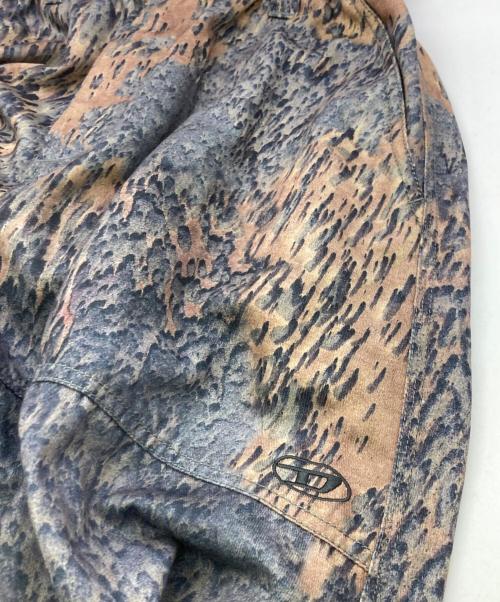 DIESEL（ディーゼル）DIESEL (ディーゼル) レインカモグラフィックカーゴパンツ ブラウン×ブルー サイズ:38の古着・服飾アイテム