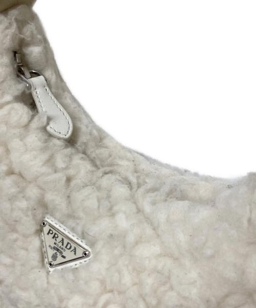 PRADA（プラダ）PRADA (プラダ) Re-edition 2000 ボアワンショルダーバッグ ベージュの古着・服飾アイテム