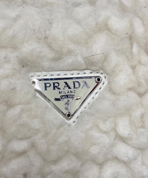 PRADA（プラダ）PRADA (プラダ) Re-edition 2000 ボアワンショルダーバッグ ベージュの古着・服飾アイテム