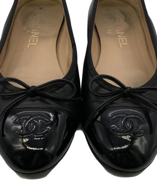 CHANEL（シャネル）CHANEL (シャネル) バレリーナ ココマークリボンパンプス ブラック サイズ:	SIZE 38 1/2の古着・服飾アイテム